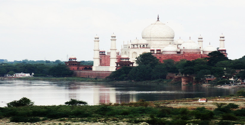 SC Raps UP Govt For Poor Maintenance Of Taj Mahal