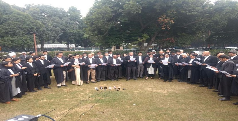 SC Lawyers Come Together To Read The Preamble, Disperse Peacefully: CAA Protests