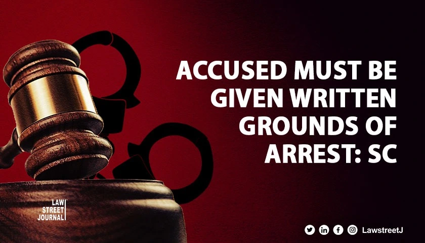 Accused has fundamental statutory right to be told grounds of arrest SC 